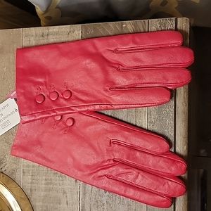 Red gloves